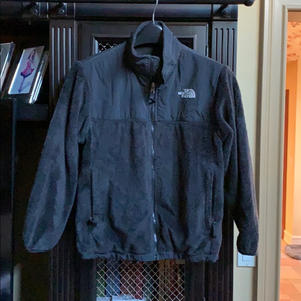 Boys North Face fleece jacket in black